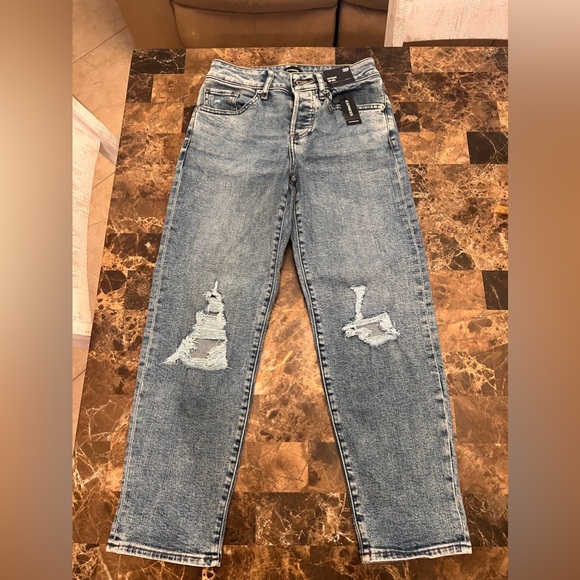 Express “Boyfriend” mid rise jeans 00 Petite - Picture 3 of 16